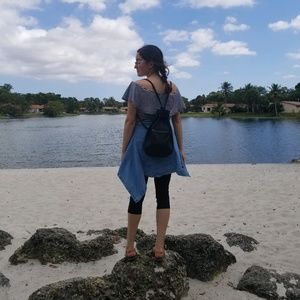 Meet your Posher, Samara